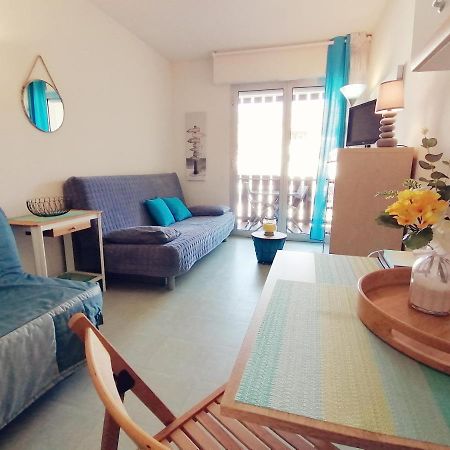Appartement agréable studio avec terrasse à150m de la plage à Saint-Georges-de-Didonne Extérieur photo