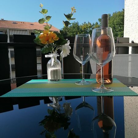 Appartement agréable studio avec terrasse à150m de la plage à Saint-Georges-de-Didonne Extérieur photo